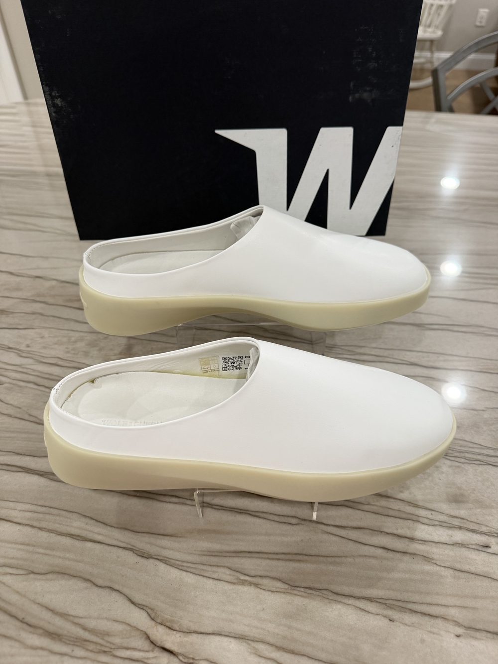 Wolf & Shepherd - White Slip-On Unisex Clog Sneakers Size M 7.5 | W 9